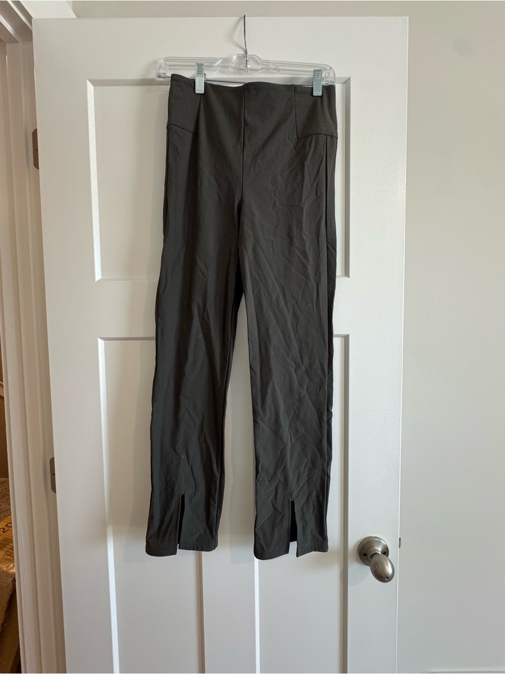 Athleta Green Cropped Pants
